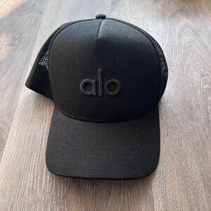 ALO Yoga - District Trucker Hat